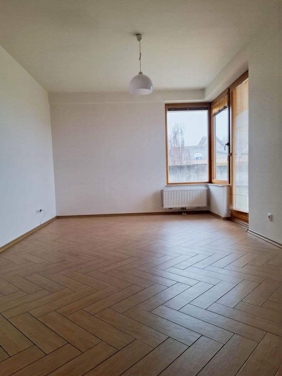 Prodej bytu 2+1 64 m², U Pivovaru, Benešov, Středočeský kraj Prodej bytu 2+1 64 m², U Pivovaru, Benešov, Středočeský kraj