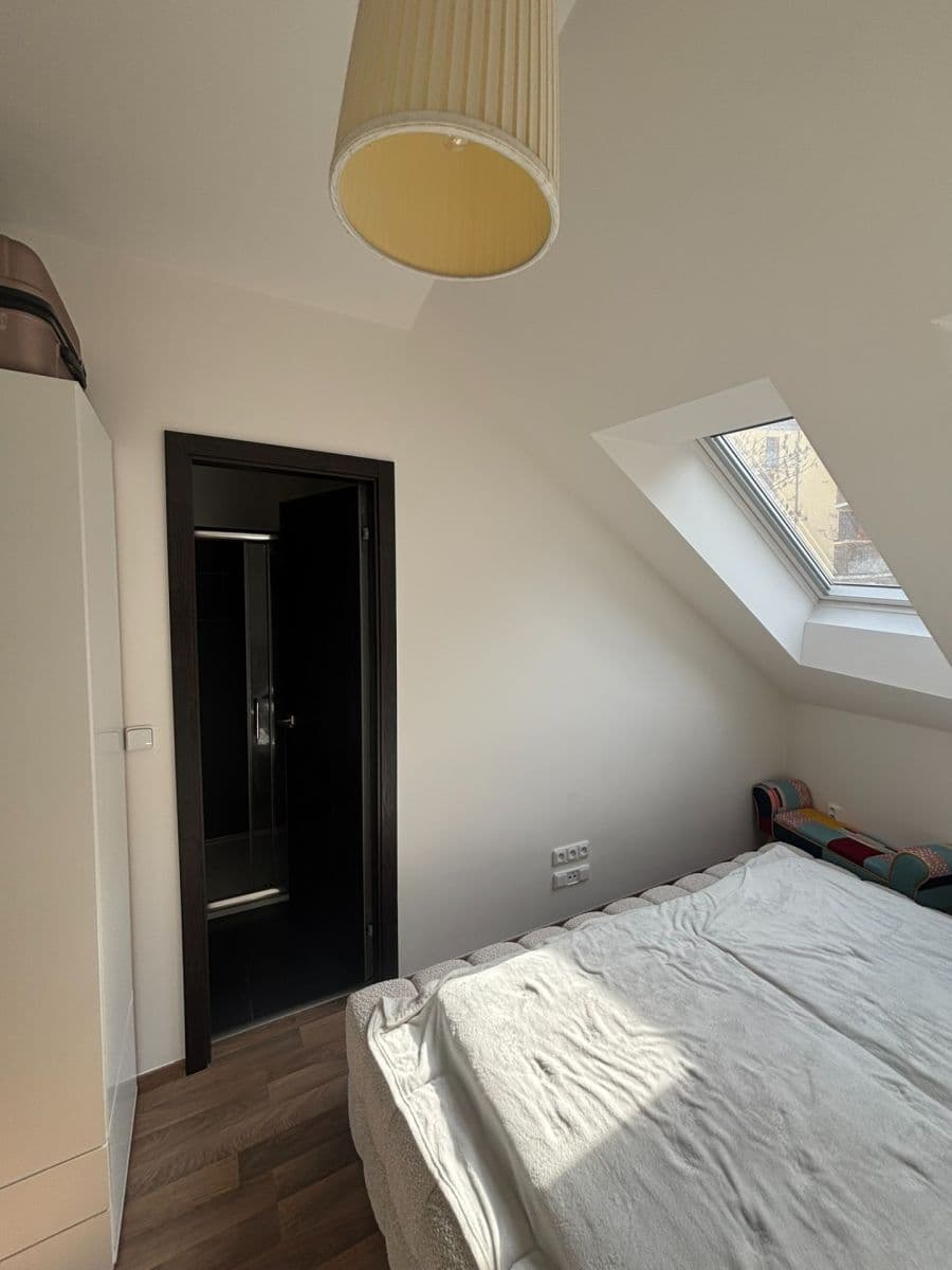 Pronájem bytu 2+kk 48 m², Slavojova, Praha, Praha Pronájem bytu 2+kk 48 m², Slavojova, Praha, Praha