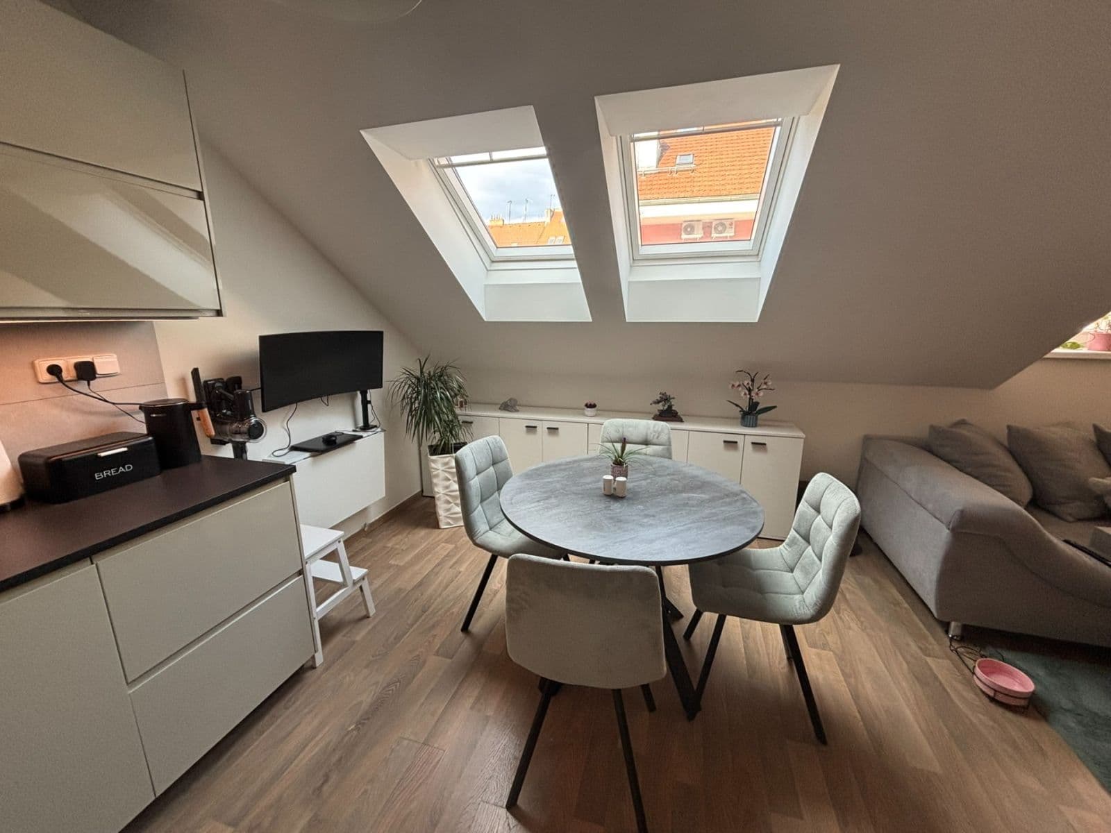 Pronájem bytu 2+kk 48 m², Slavojova, Praha, Praha Pronájem bytu 2+kk 48 m², Slavojova, Praha, Praha