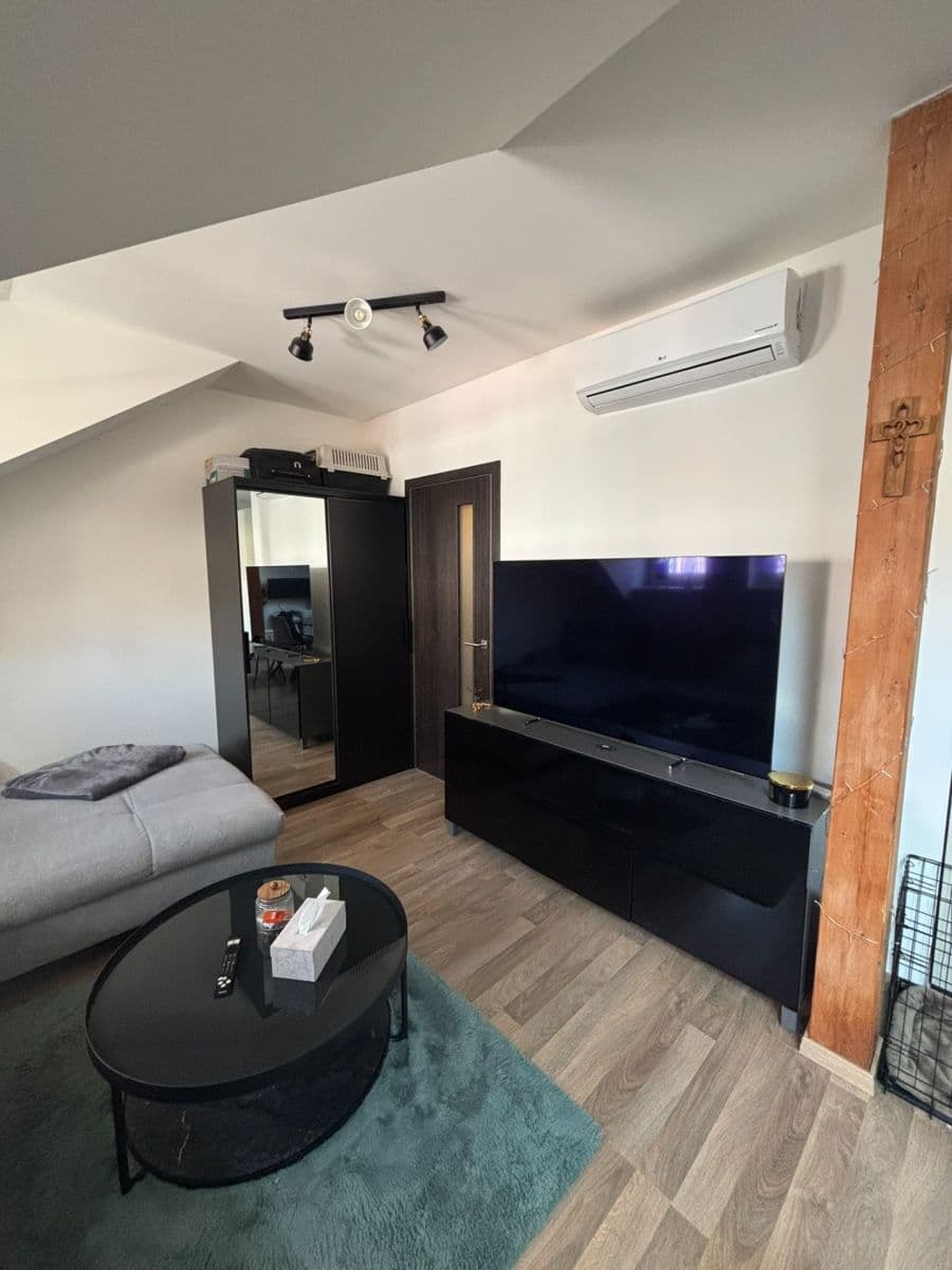 Pronájem bytu 2+kk 48 m², Slavojova, Praha, Praha Pronájem bytu 2+kk 48 m², Slavojova, Praha, Praha