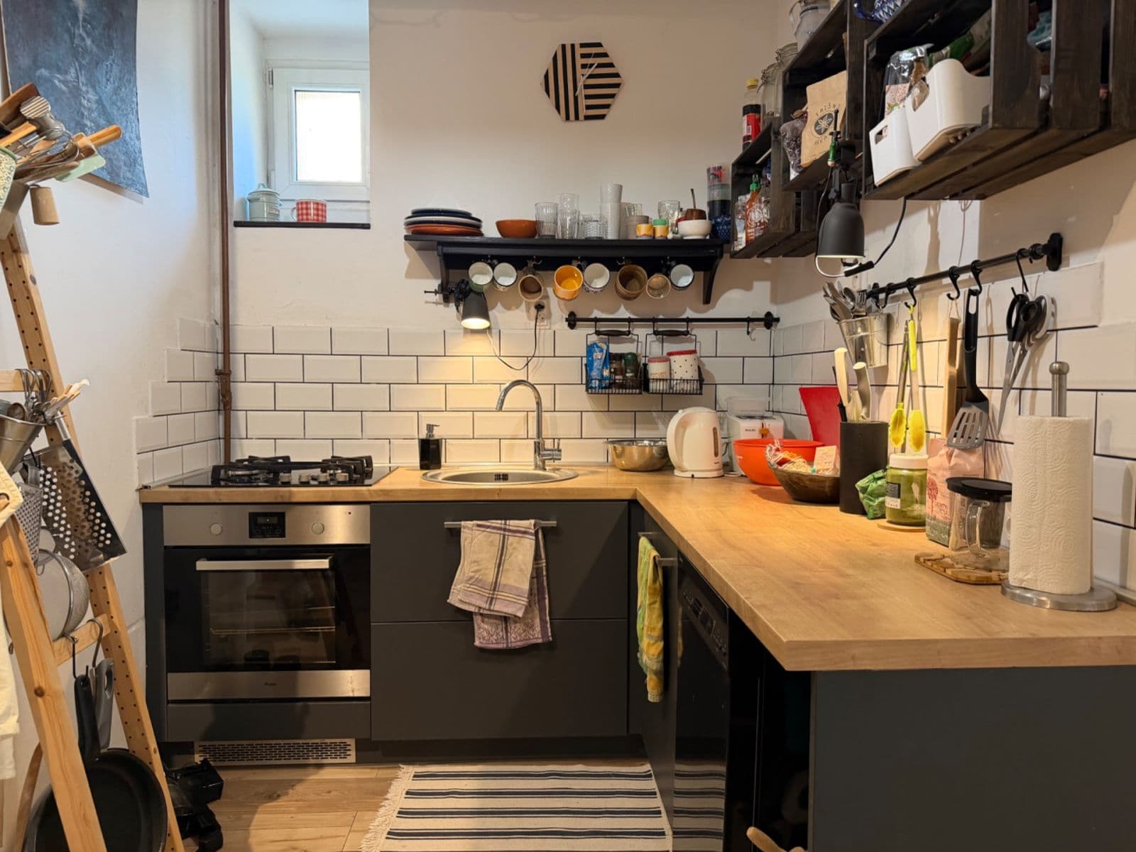 Pronájem bytu 2+1 64 m², Tabaková, Bratislava - mestská časť Staré Mesto, Bratislavský kraj Pronájem bytu 2+1 64 m², Tabaková, Bratislava - mestská časť Staré Mesto, Bratislavský kraj