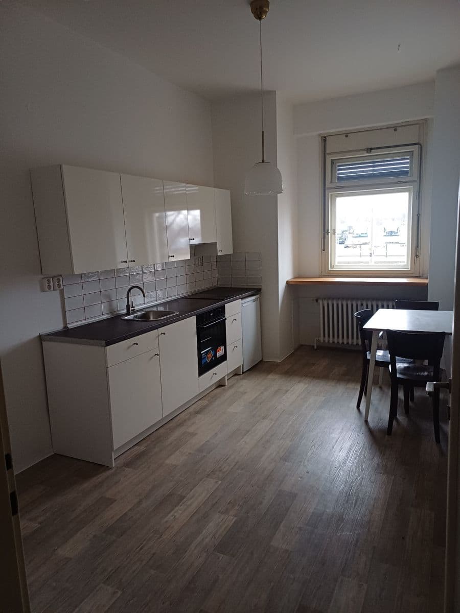Pronájem bytu 2+kk 43 m², Milady Horákové, Praha, Praha Pronájem bytu 2+kk 43 m², Milady Horákové, Praha, Praha