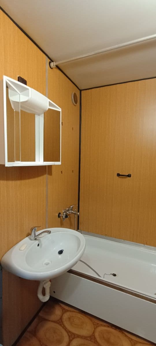Prodej bytu 2+kk 45 m², Kurzova, Praha, Praha Prodej bytu 2+kk 45 m², Kurzova, Praha, Praha