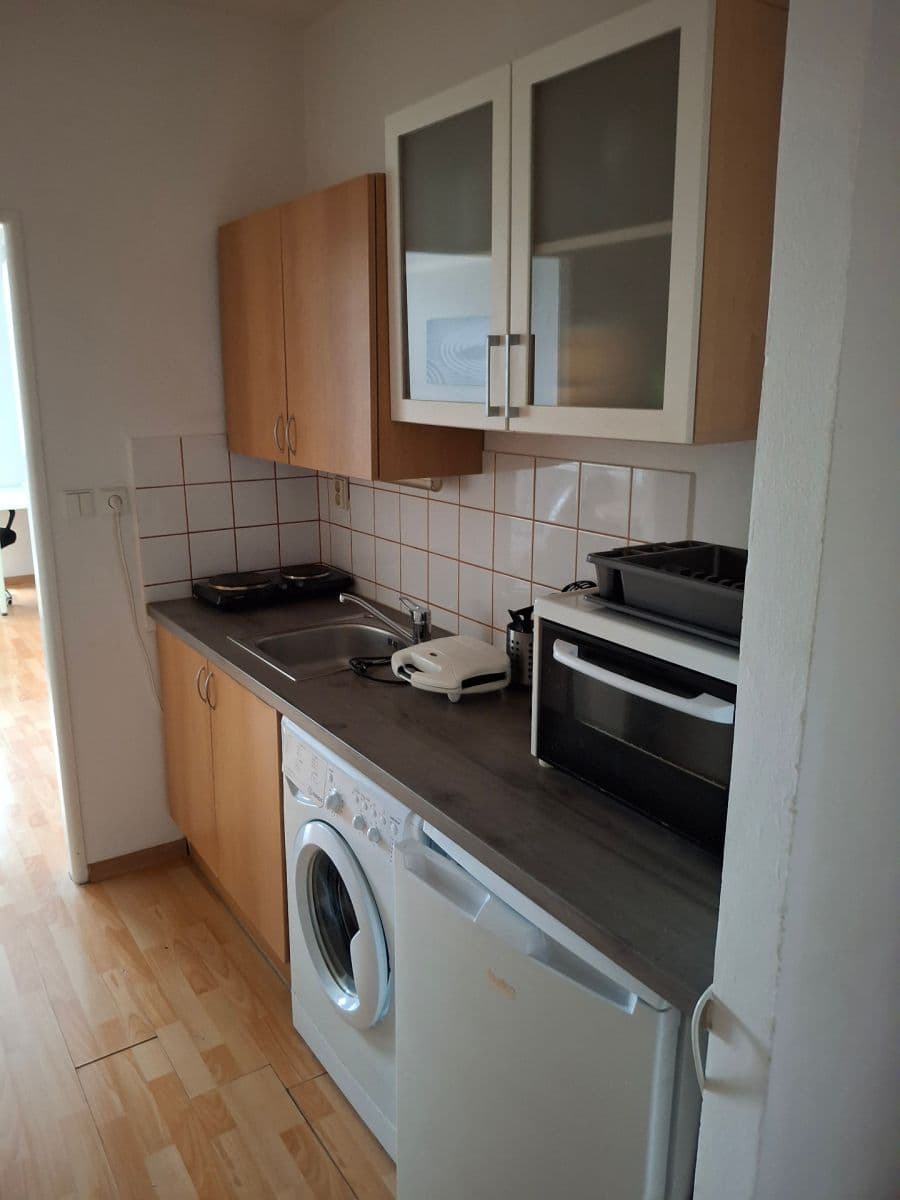 Pronájem bytu 1+kk 27 m², Wolkerova, Kuřim, Jihomoravský kraj Pronájem bytu 1+kk 27 m², Wolkerova, Kuřim, Jihomoravský kraj