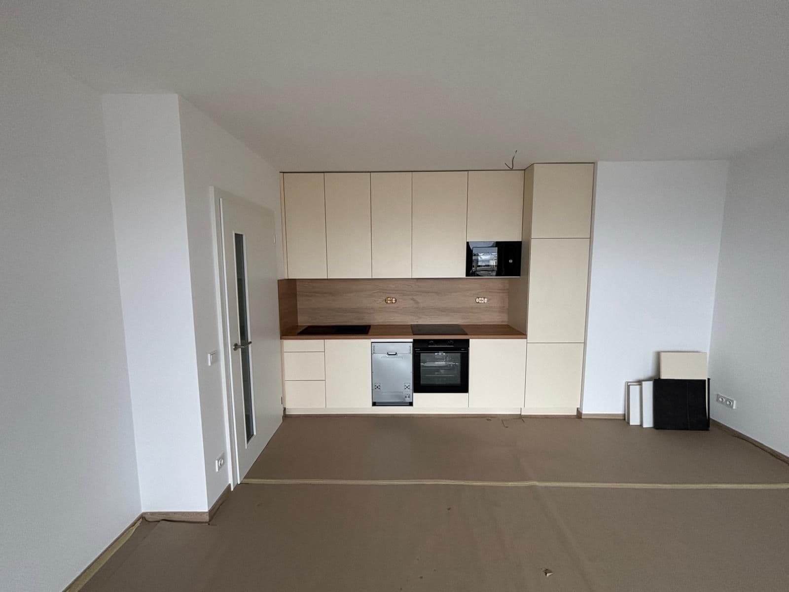 Pronájem bytu 1+kk 33 m², Tupolevova, Praha, Praha Pronájem bytu 1+kk 33 m², Tupolevova, Praha, Praha