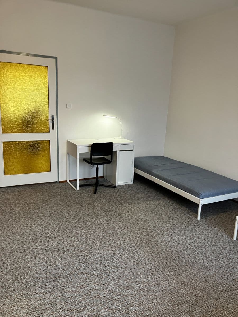 Pronájem bytu 3+1 85 m², Krkoškova, Brno, Jihomoravský kraj Pronájem bytu 3+1 85 m², Krkoškova, Brno, Jihomoravský kraj