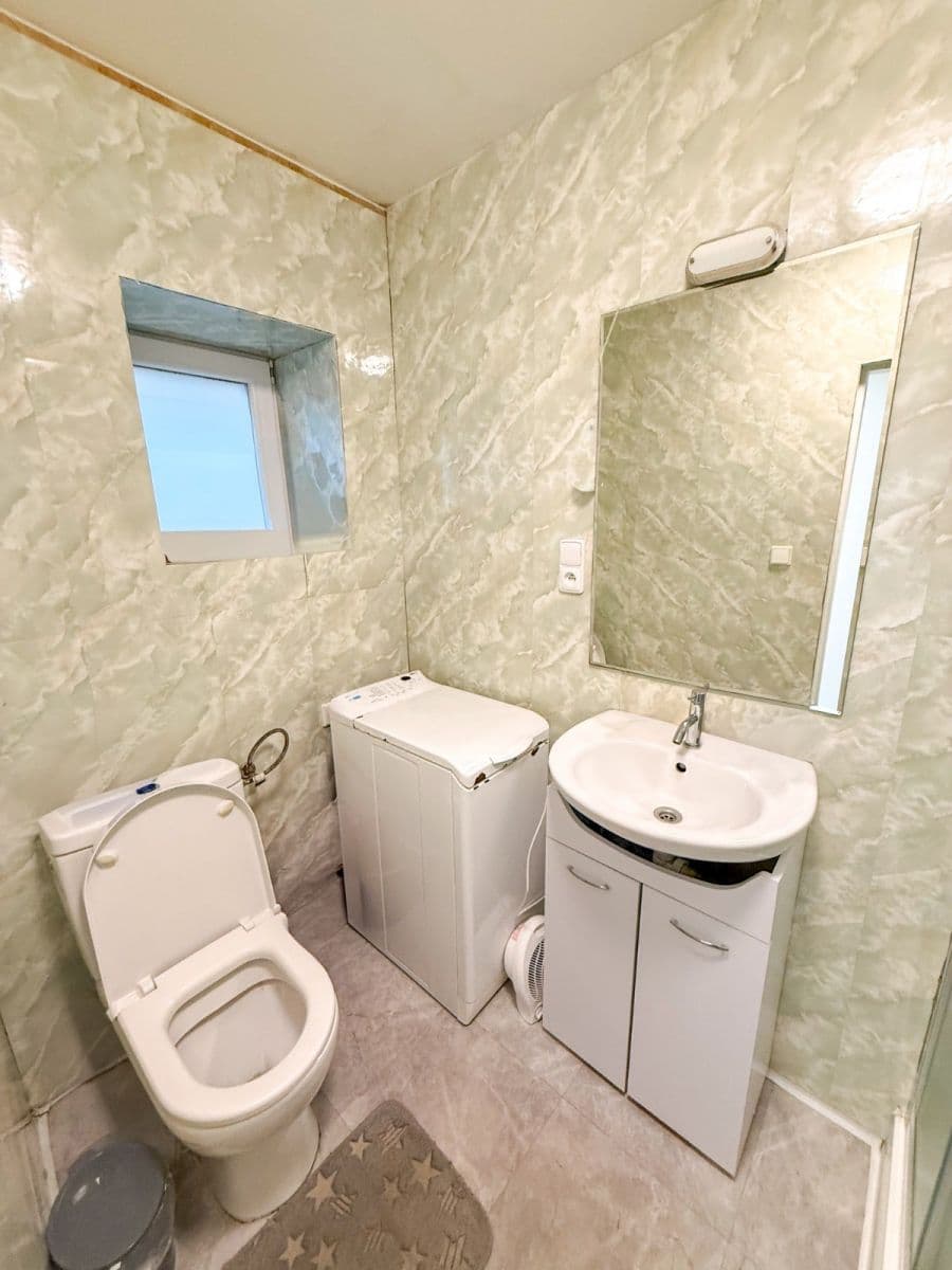 Pronájem bytu 1+1 42 m², Husitská, Praha, Praha Pronájem bytu 1+1 42 m², Husitská, Praha, Praha