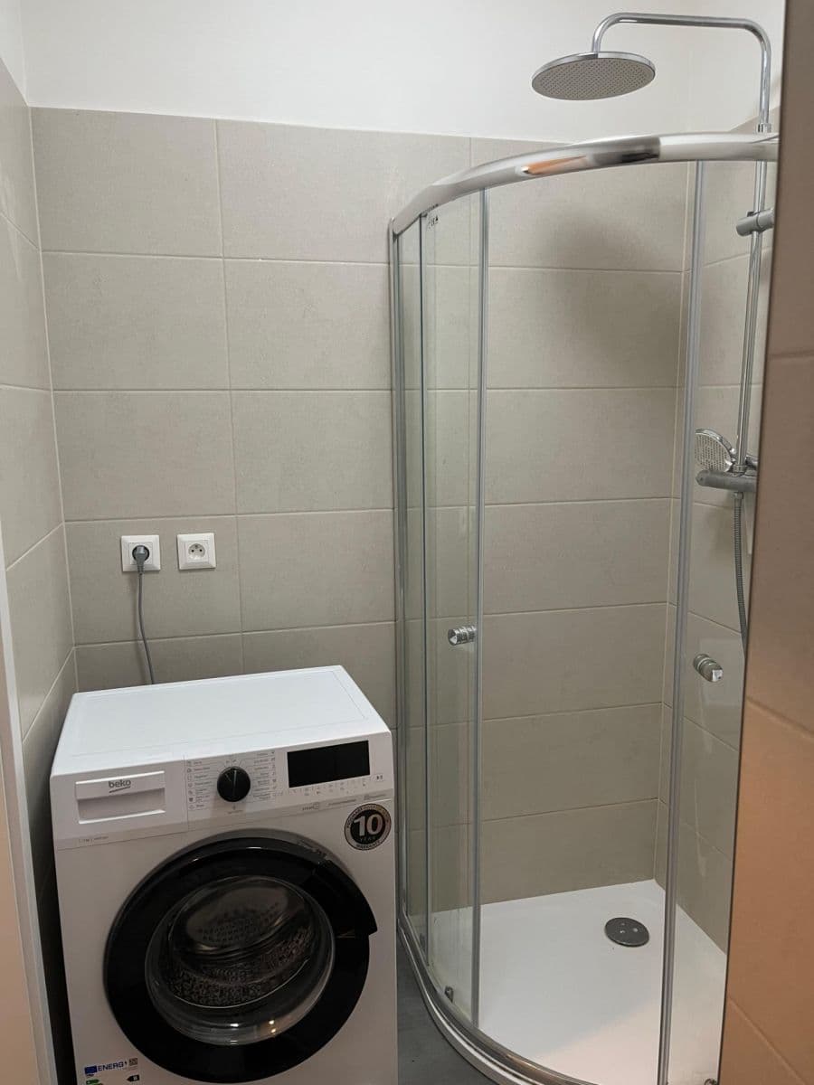 Pronájem bytu 1+kk 25 m², Písecká, Praha, Praha Pronájem bytu 1+kk 25 m², Písecká, Praha, Praha