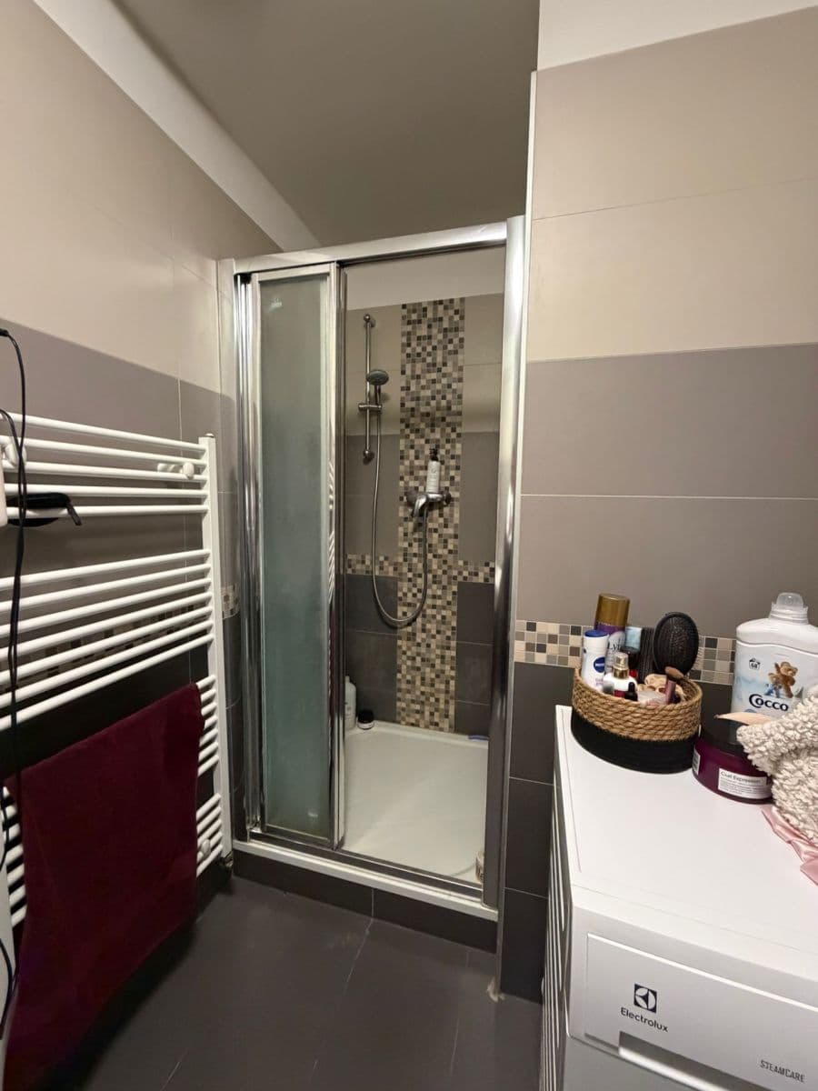 Pronájem bytu 1+kk 35 m², Jana Masaryka, Hradec Králové, Královéhradecký kraj Pronájem bytu 1+kk 35 m², Jana Masaryka, Hradec Králové, Královéhradecký kraj