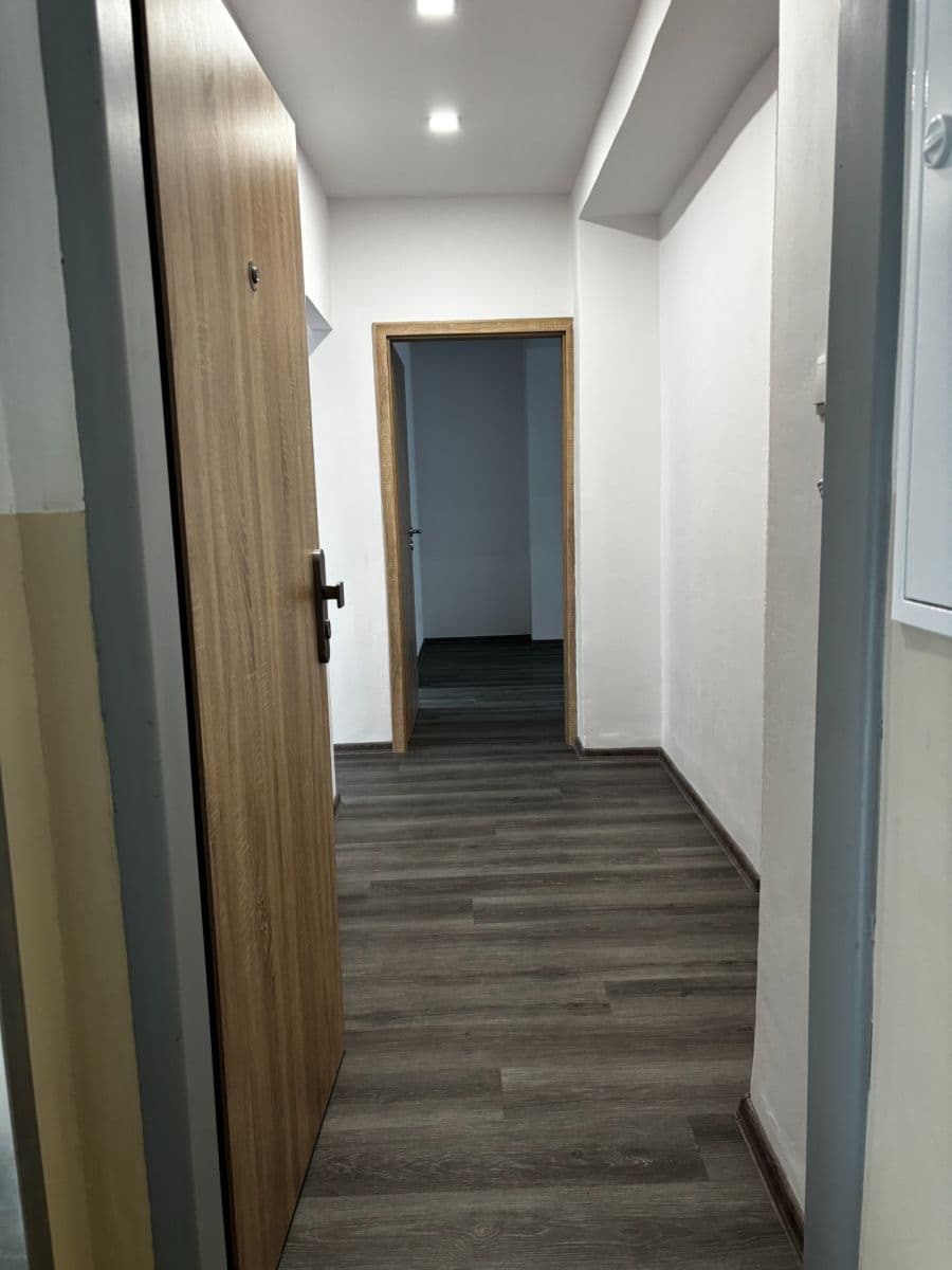 Pronájem bytu 2+1 54 m², Mahenova, Jeseník, Olomoucký kraj Pronájem bytu 2+1 54 m², Mahenova, Jeseník, Olomoucký kraj