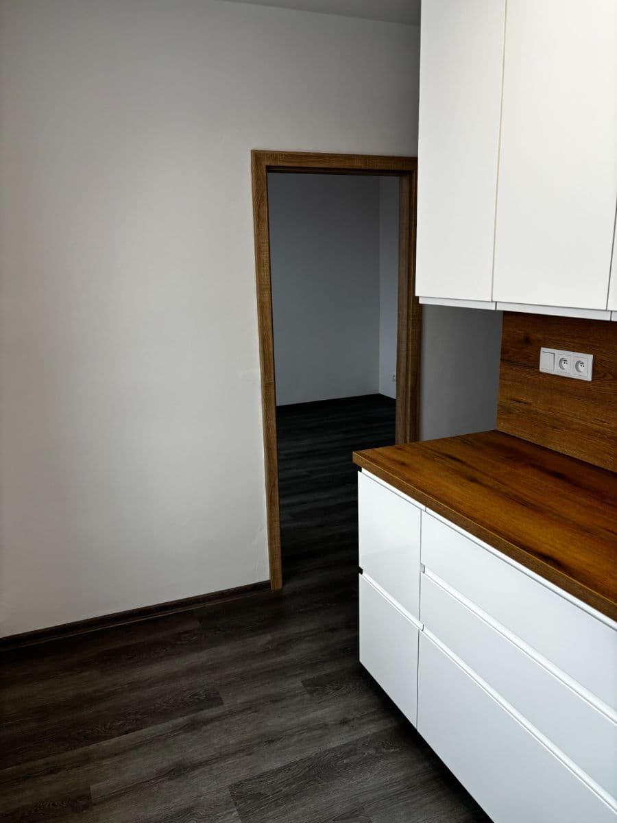Pronájem bytu 2+1 54 m², Mahenova, Jeseník, Olomoucký kraj Pronájem bytu 2+1 54 m², Mahenova, Jeseník, Olomoucký kraj