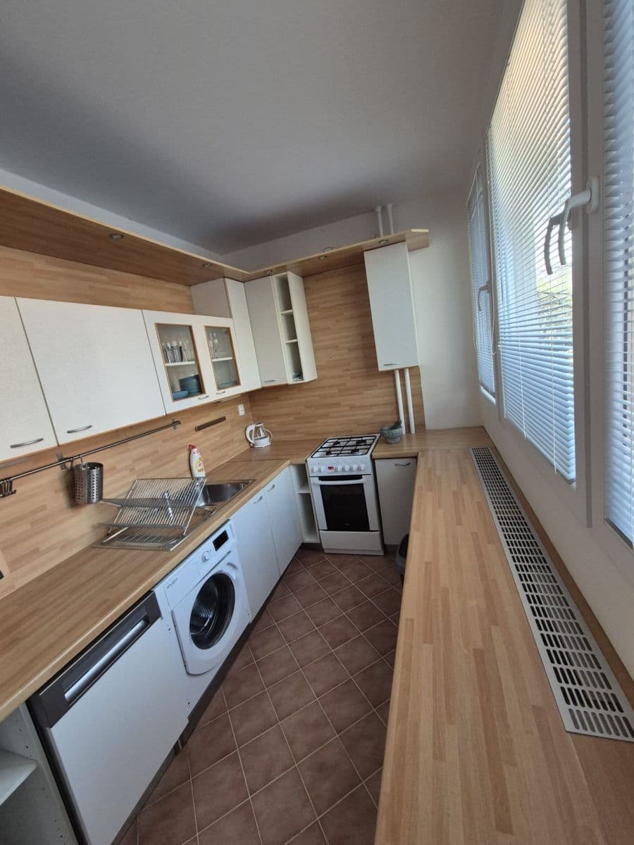 Pronájem bytu 2+1 56 m², Slavíčkova, Brno, Jihomoravský kraj Pronájem bytu 2+1 56 m², Slavíčkova, Brno, Jihomoravský kraj