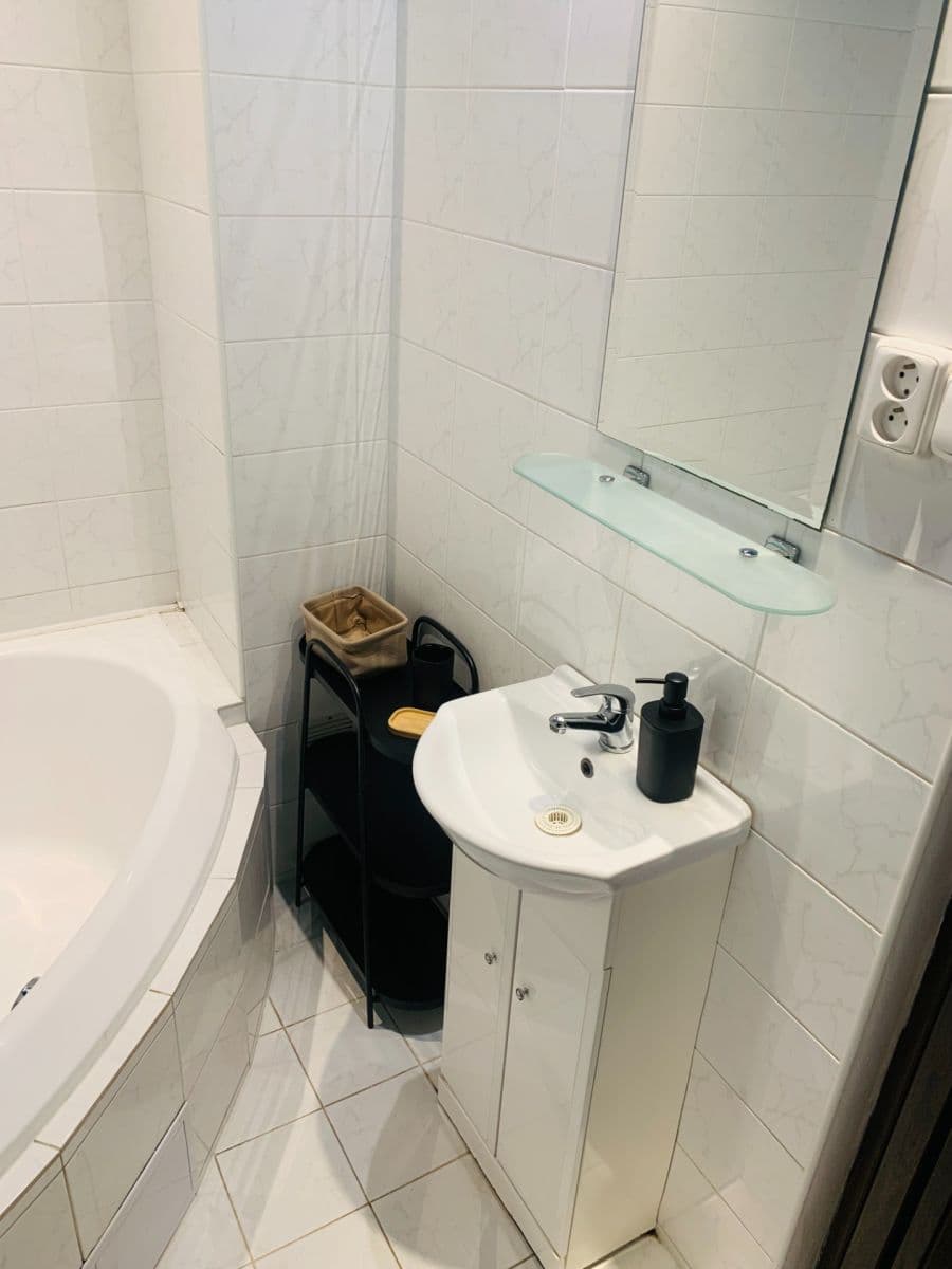 Pronájem bytu 2+1 51 m², Kpt. J. Nálepku, Levice, Nitriansky kraj Pronájem bytu 2+1 51 m², Kpt. J. Nálepku, Levice, Nitriansky kraj