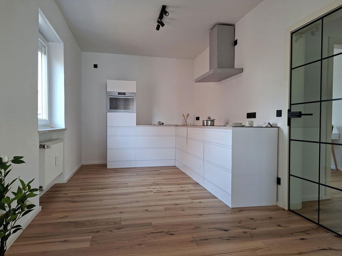 Prodej bytu 3+1 84 m², Tegernheim, Bavorsko Prodej bytu 3+1 84 m², Tegernheim, Bavorsko