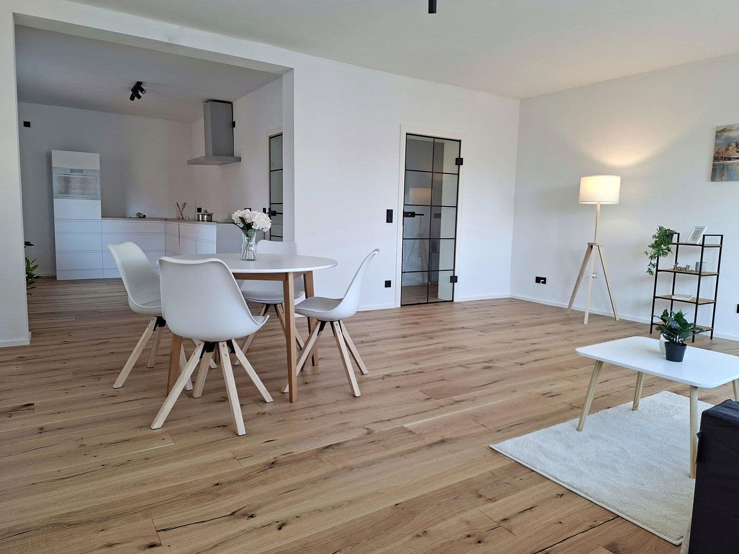 Prodej bytu 3+1 84 m², Tegernheim, Bavorsko Prodej bytu 3+1 84 m², Tegernheim, Bavorsko
