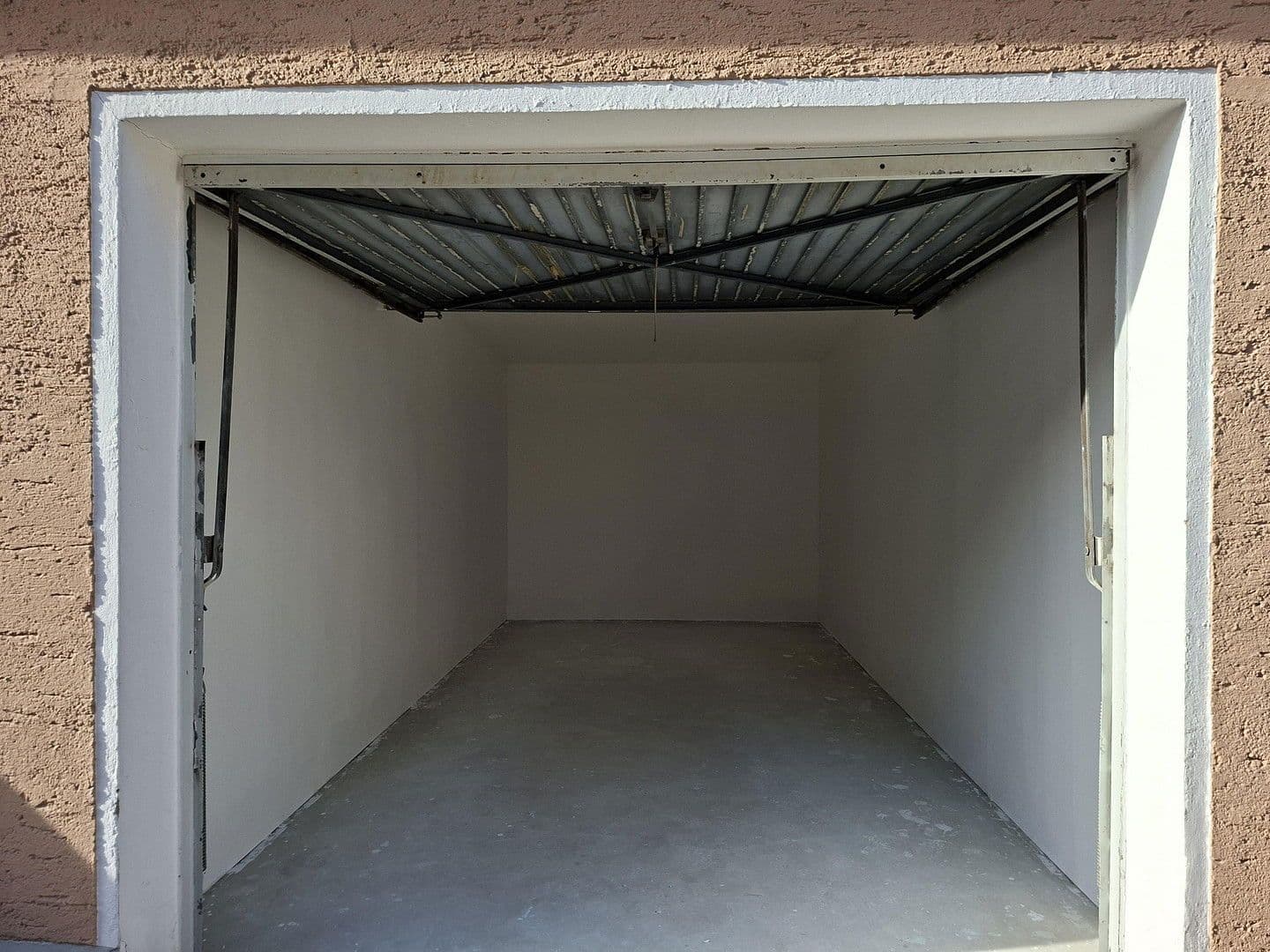 Prodej bytu 3+1 84 m², Tegernheim, Bavorsko Prodej bytu 3+1 84 m², Tegernheim, Bavorsko