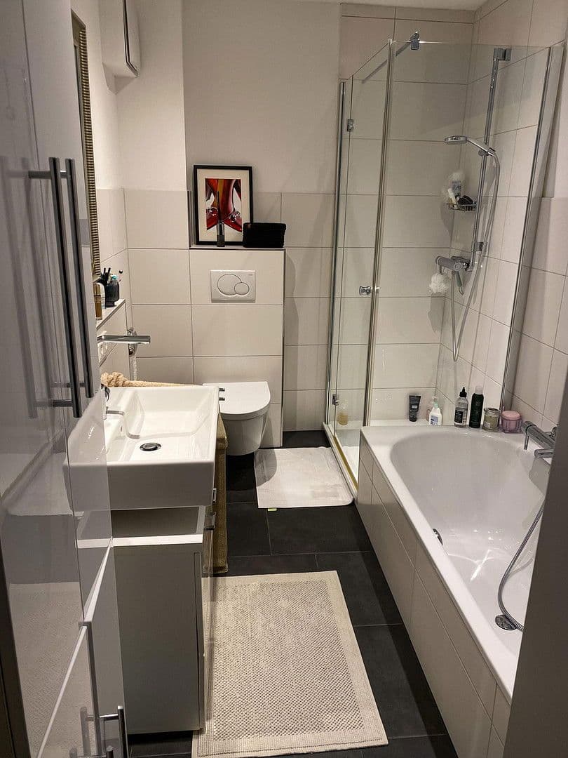 Pronájem bytu 2+1 56 m², Edingen-Neckarhausen, Bádensko-Württembersko Pronájem bytu 2+1 56 m², Edingen-Neckarhausen, Bádensko-Württembersko