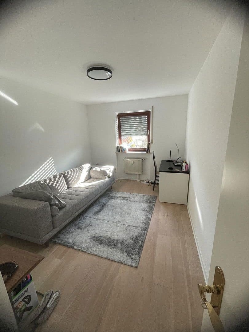 Pronájem bytu 3+1 75 m², München, Bavorsko Pronájem bytu 3+1 75 m², München, Bavorsko