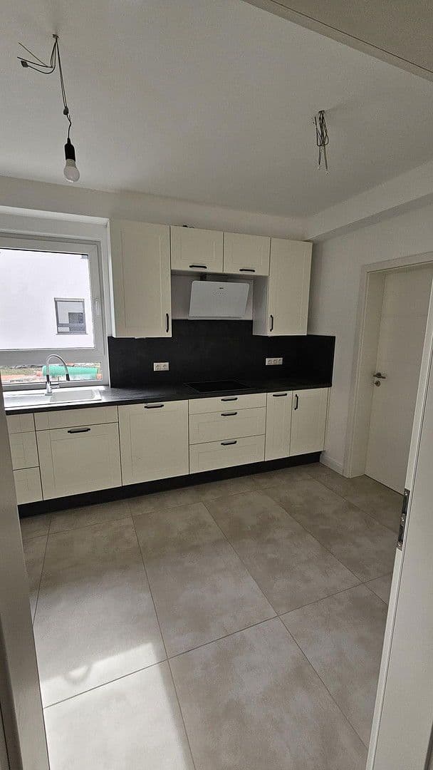 Pronájem domu 138 m², pozemek 350 m², Zossen, Braniborsko Pronájem domu 138 m², pozemek 350 m², Zossen, Braniborsko