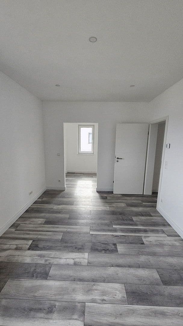 Pronájem domu 138 m², pozemek 350 m², Zossen, Braniborsko Pronájem domu 138 m², pozemek 350 m², Zossen, Braniborsko