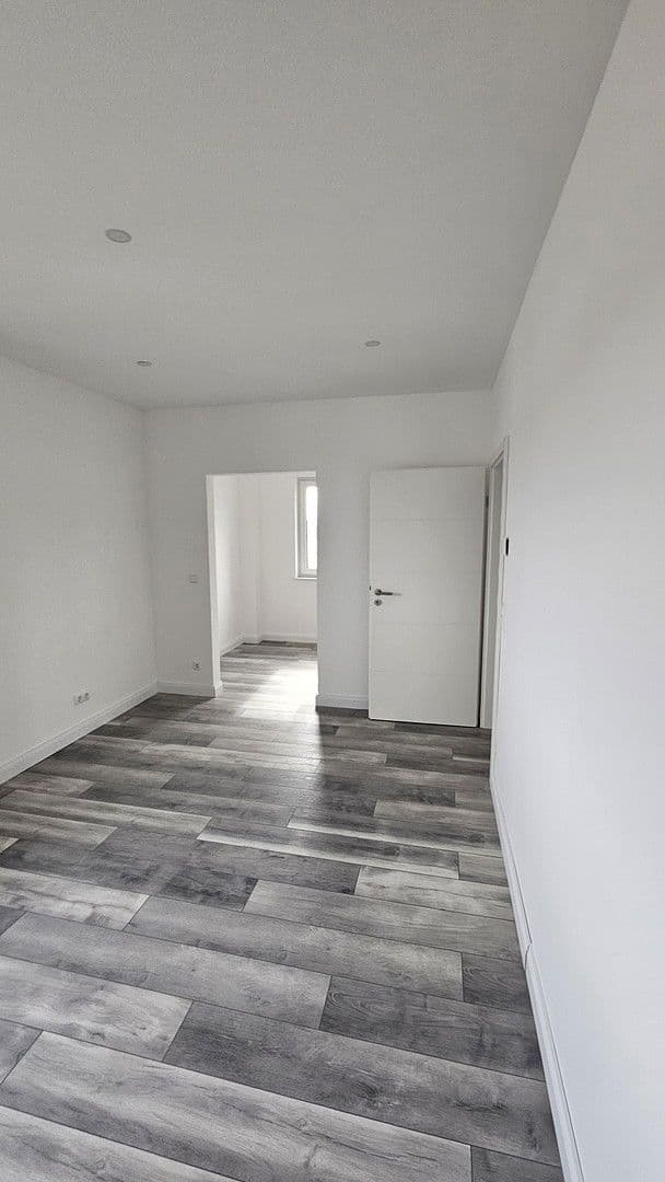 Pronájem domu 138 m², pozemek 350 m², Zossen, Braniborsko Pronájem domu 138 m², pozemek 350 m², Zossen, Braniborsko