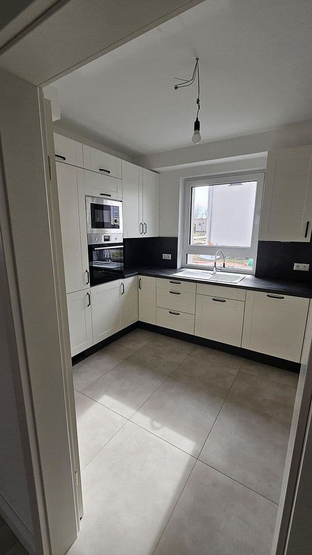 Pronájem domu 138 m², pozemek 350 m², Zossen, Braniborsko Pronájem domu 138 m², pozemek 350 m², Zossen, Braniborsko