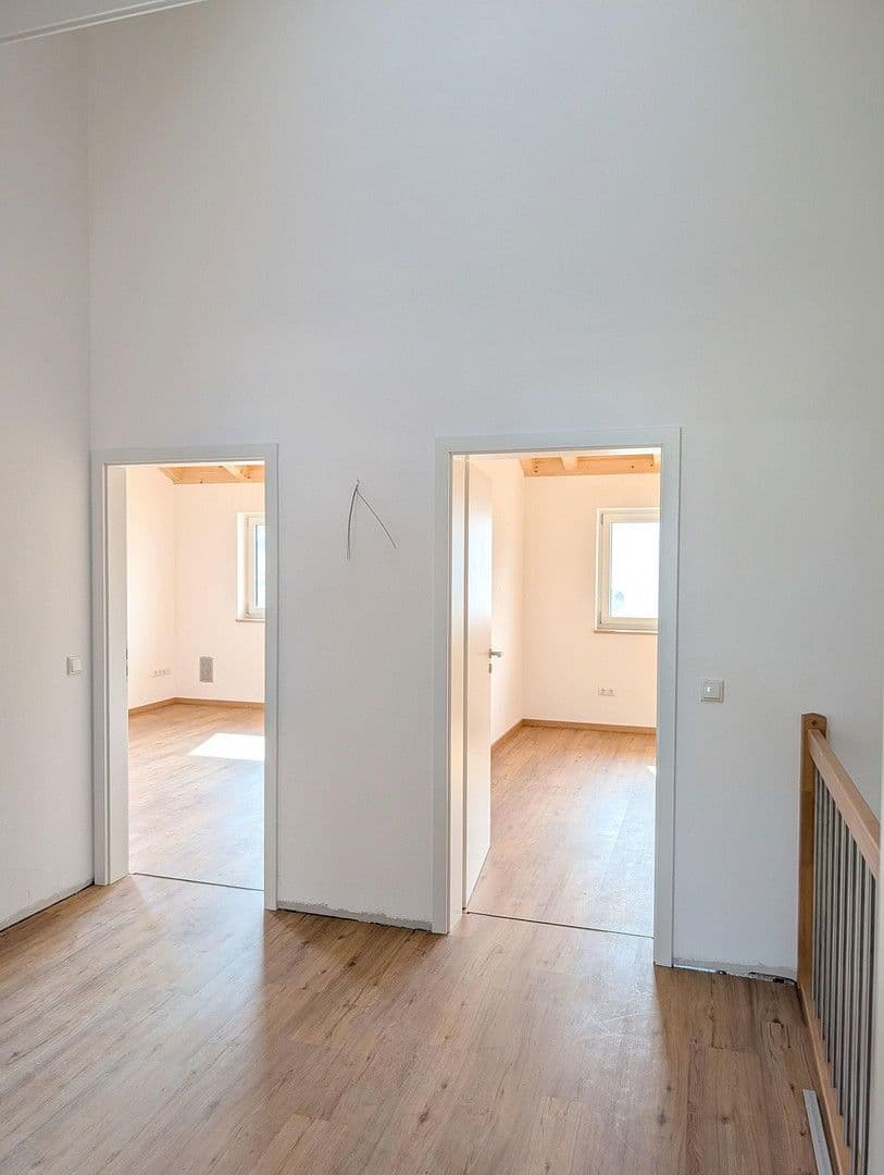 Pronájem domu 153 m², pozemek 684 m², Boschstraße 6, Heldenstein, Bavorsko Pronájem domu 153 m², pozemek 684 m², Boschstraße 6, Heldenstein, Bavorsko