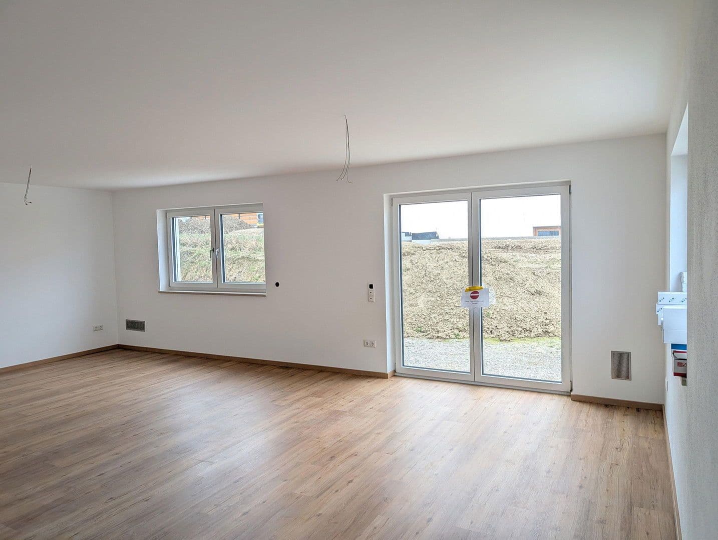 Pronájem domu 153 m², pozemek 684 m², Boschstraße 6, Heldenstein, Bavorsko Pronájem domu 153 m², pozemek 684 m², Boschstraße 6, Heldenstein, Bavorsko