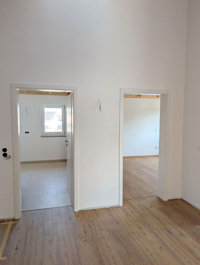 Pronájem domu 153 m², pozemek 684 m², Boschstraße 6, Heldenstein, Bavorsko Pronájem domu 153 m², pozemek 684 m², Boschstraße 6, Heldenstein, Bavorsko