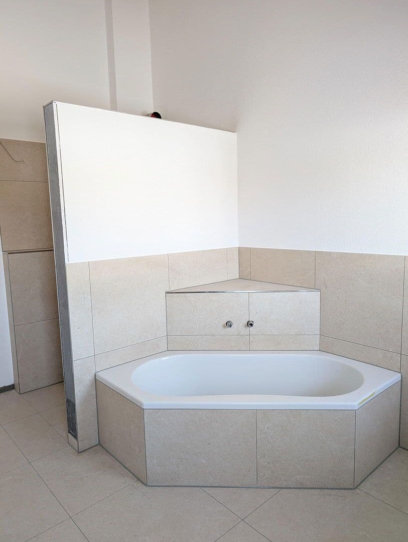 Pronájem domu 153 m², pozemek 684 m², Boschstraße 6, Heldenstein, Bavorsko Pronájem domu 153 m², pozemek 684 m², Boschstraße 6, Heldenstein, Bavorsko