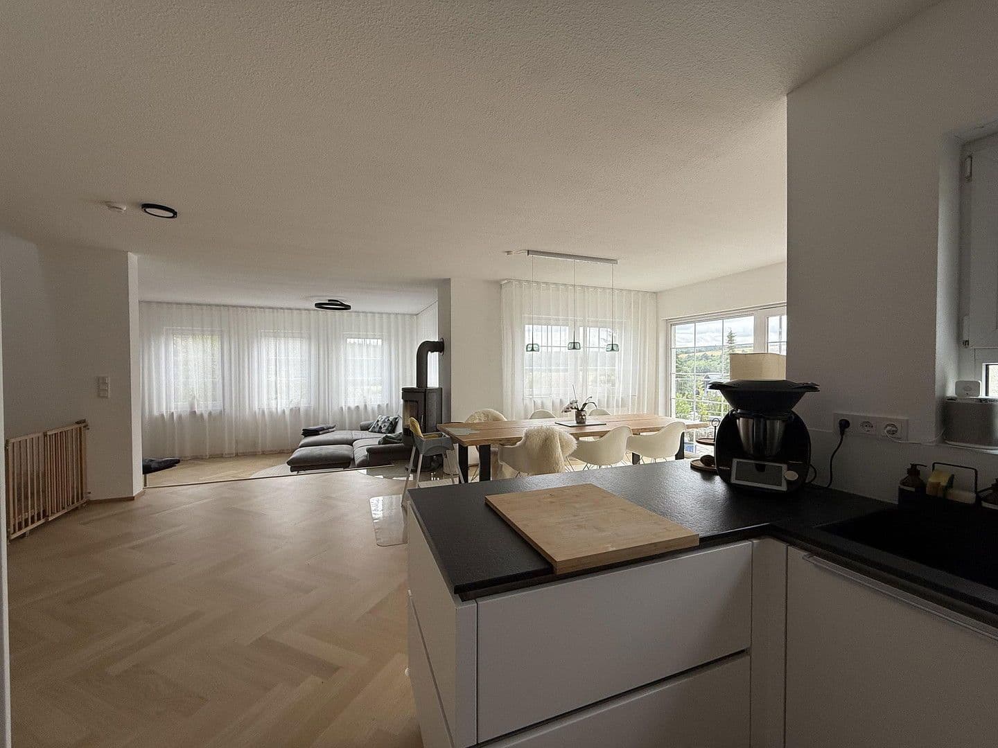 Prodej domu 187 m², pozemek 287 m², Bergweg 92, Aidlingen, Bádensko-Württembersko Prodej domu 187 m², pozemek 287 m², Bergweg 92, Aidlingen, Bádensko-Württembersko