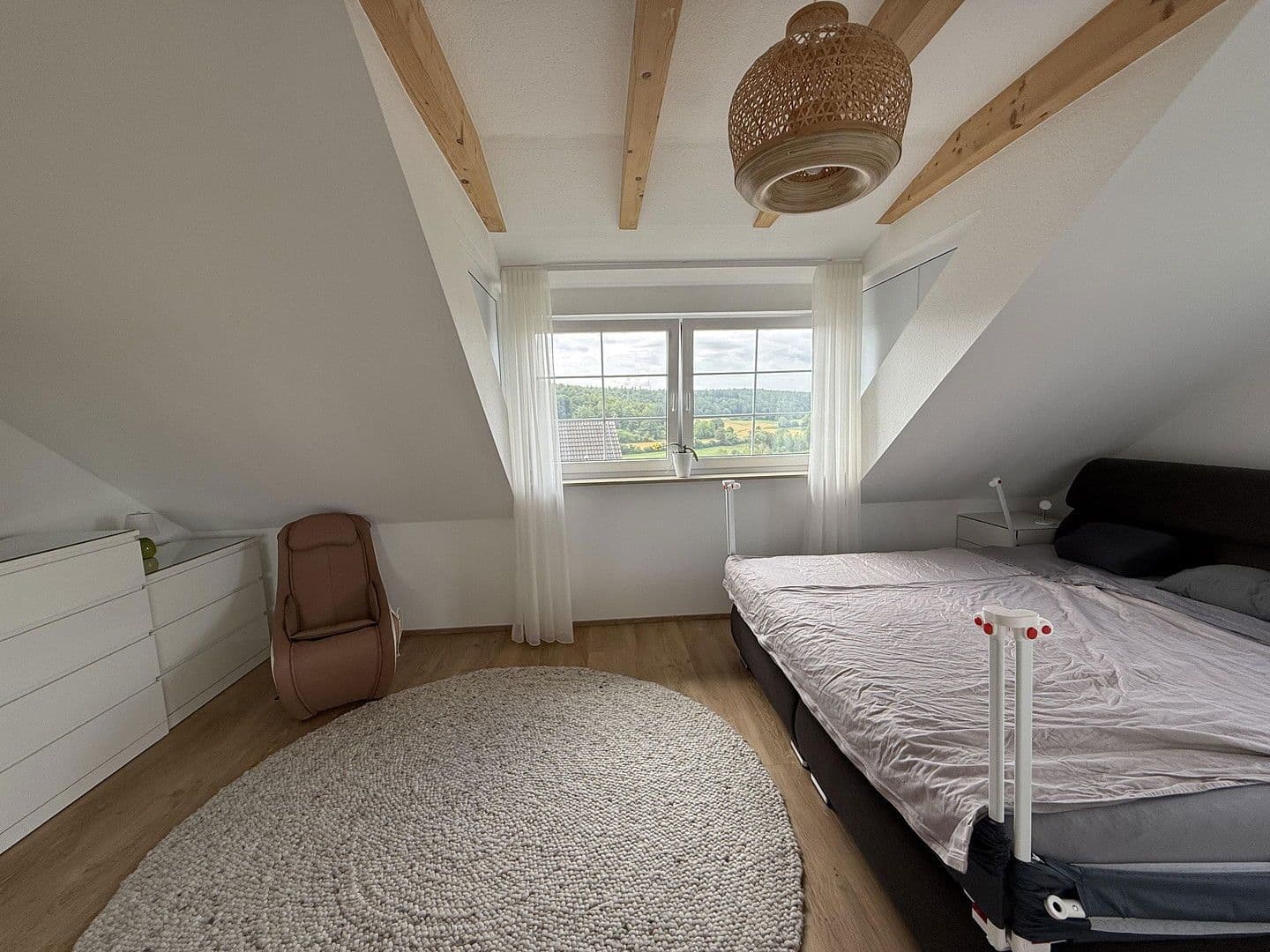 Prodej domu 187 m², pozemek 287 m², Bergweg 92, Aidlingen, Bádensko-Württembersko Prodej domu 187 m², pozemek 287 m², Bergweg 92, Aidlingen, Bádensko-Württembersko