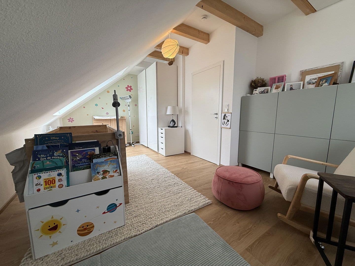 Prodej domu 187 m², pozemek 287 m², Bergweg 92, Aidlingen, Bádensko-Württembersko Prodej domu 187 m², pozemek 287 m², Bergweg 92, Aidlingen, Bádensko-Württembersko