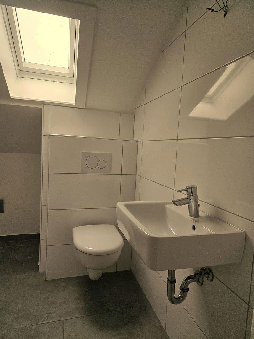 Pronájem bytu 2+1 52 m², Schubertstr. 7, Östringen, Bádensko-Württembersko Pronájem bytu 2+1 52 m², Schubertstr. 7, Östringen, Bádensko-Württembersko