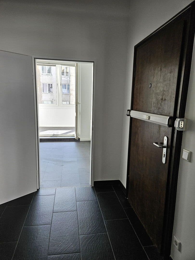 Pronájem kanceláře 600 m², Düsseldorf, Severní Porýní-Vestfálsko Pronájem kanceláře 600 m², Düsseldorf, Severní Porýní-Vestfálsko