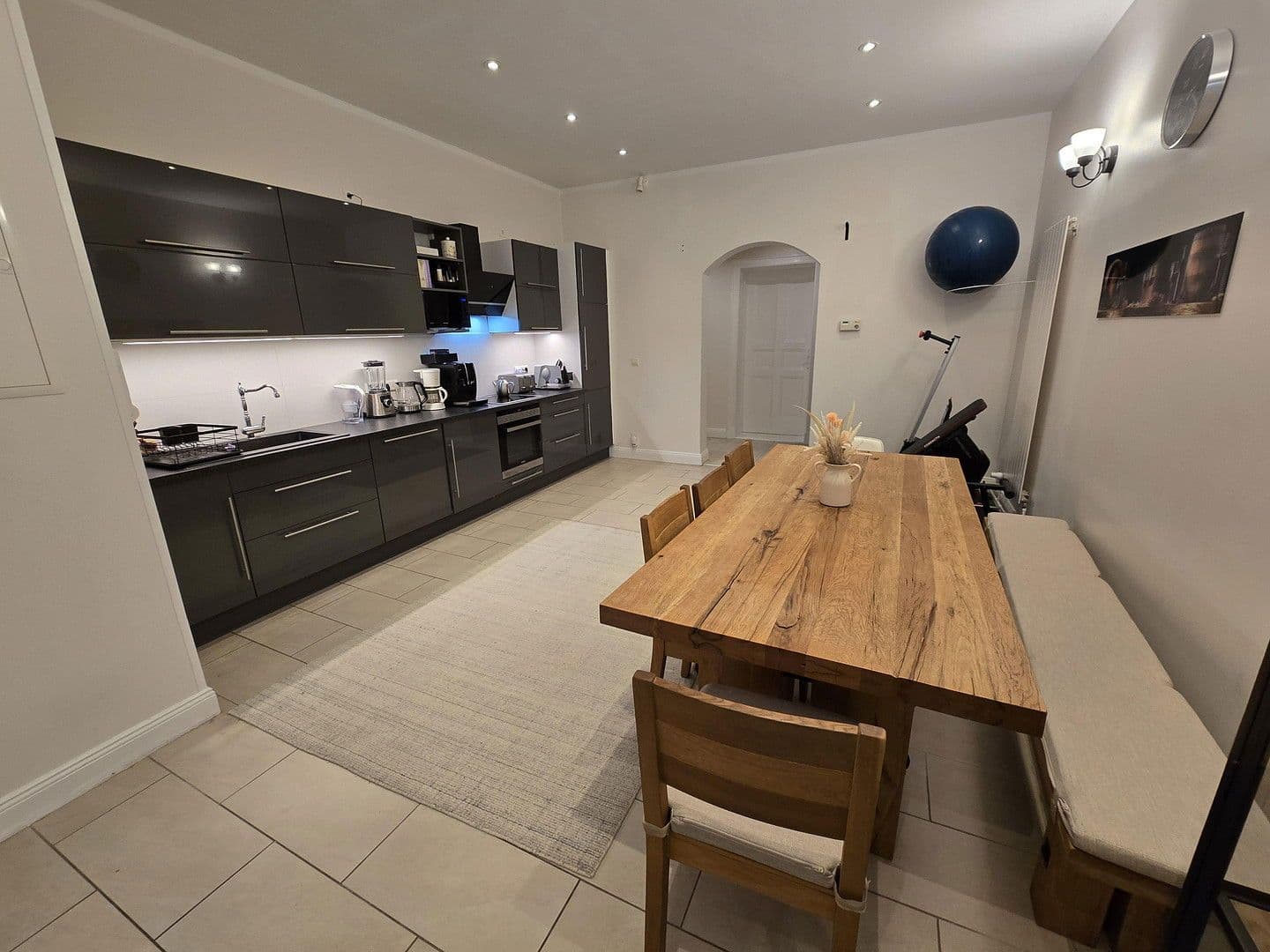 Pronájem bytu 4+1 120 m², Berlin, Berlín Pronájem bytu 4+1 120 m², Berlin, Berlín