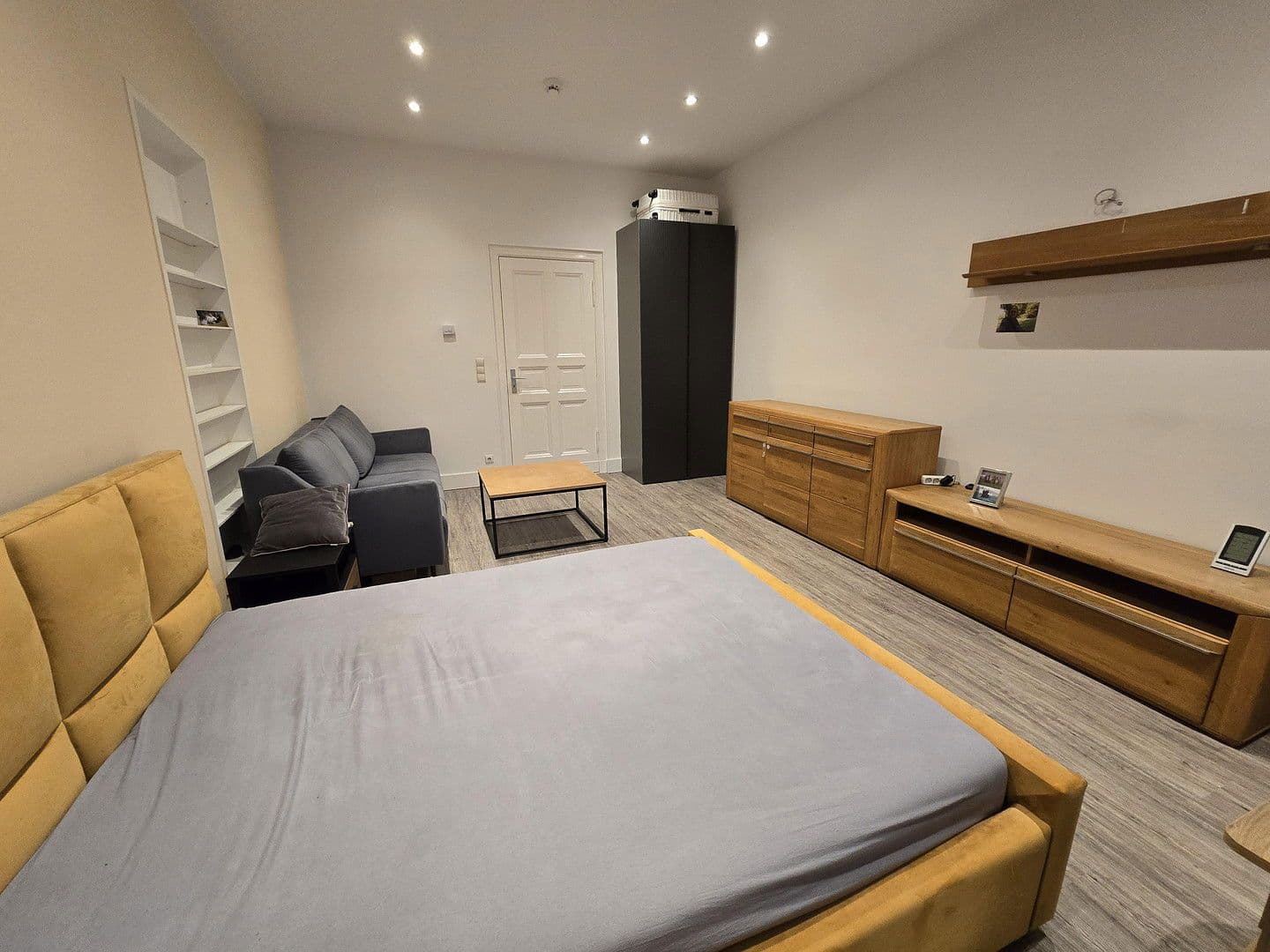 Pronájem bytu 4+1 120 m², Berlin, Berlín Pronájem bytu 4+1 120 m², Berlin, Berlín