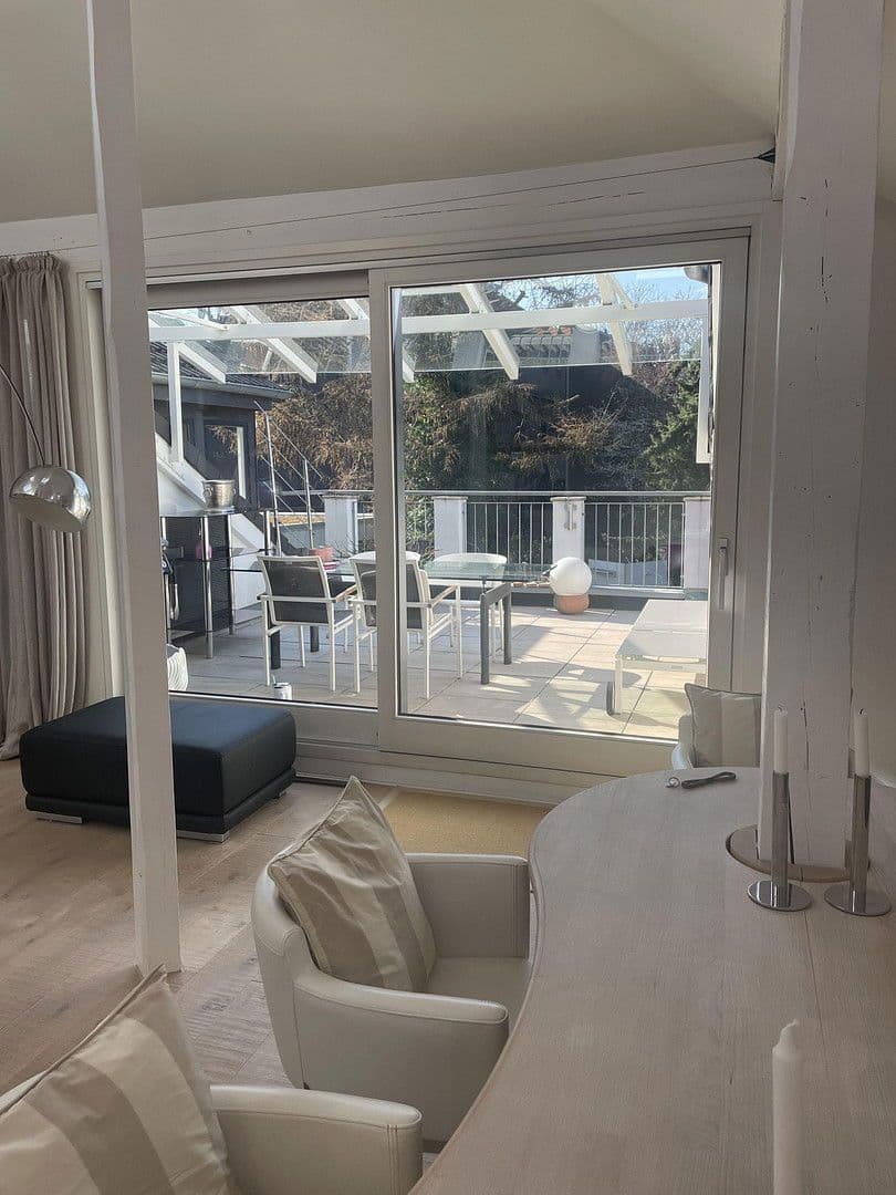 Pronájem domu 210 m², pozemek 500 m², Gutenbergstr. 3, Isernhagen NB, Isernhagen, Dolní Sasko Pronájem domu 210 m², pozemek 500 m², Gutenbergstr. 3, Isernhagen NB, Isernhagen, Dolní Sasko