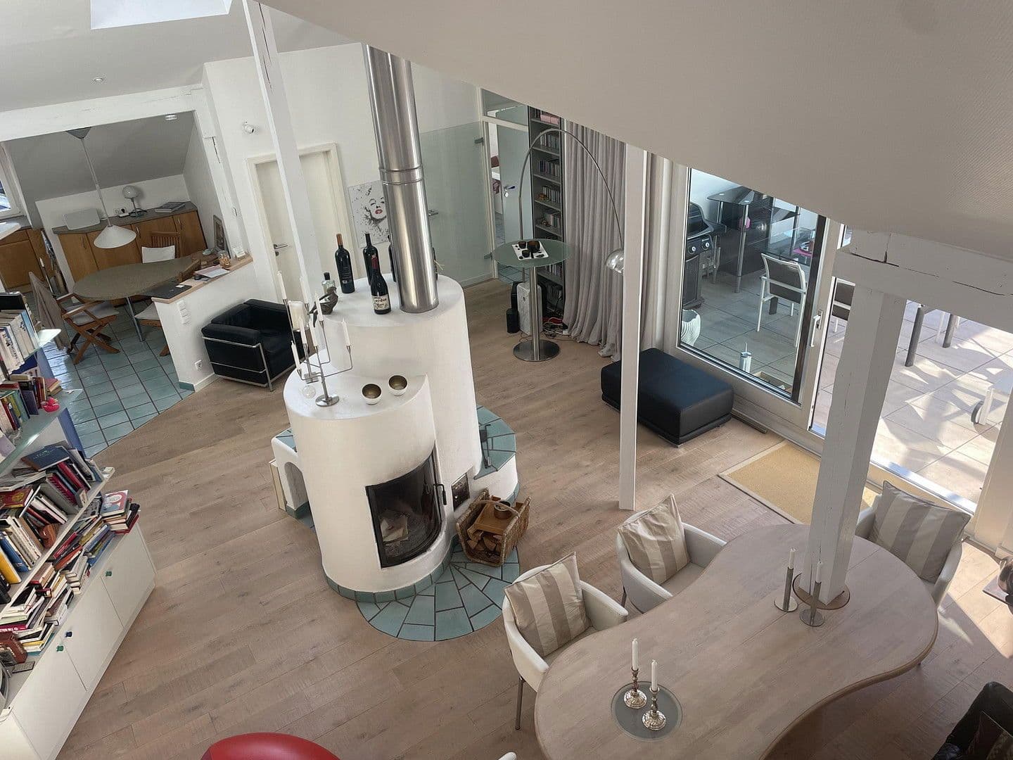 Pronájem domu 210 m², pozemek 500 m², Gutenbergstr. 3, Isernhagen NB, Isernhagen, Dolní Sasko Pronájem domu 210 m², pozemek 500 m², Gutenbergstr. 3, Isernhagen NB, Isernhagen, Dolní Sasko