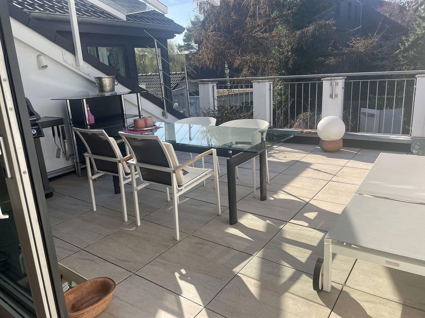 Pronájem domu 210 m², pozemek 500 m², Gutenbergstr. 3, Isernhagen NB, Isernhagen, Dolní Sasko Pronájem domu 210 m², pozemek 500 m², Gutenbergstr. 3, Isernhagen NB, Isernhagen, Dolní Sasko