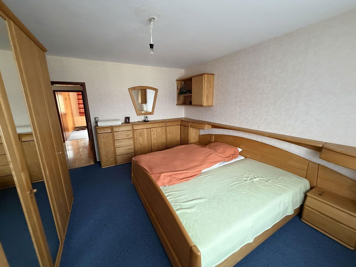 Prodej domu 170 m², pozemek 1.110 m², Weilrod, Hessen Prodej domu 170 m², pozemek 1.110 m², Weilrod, Hessen