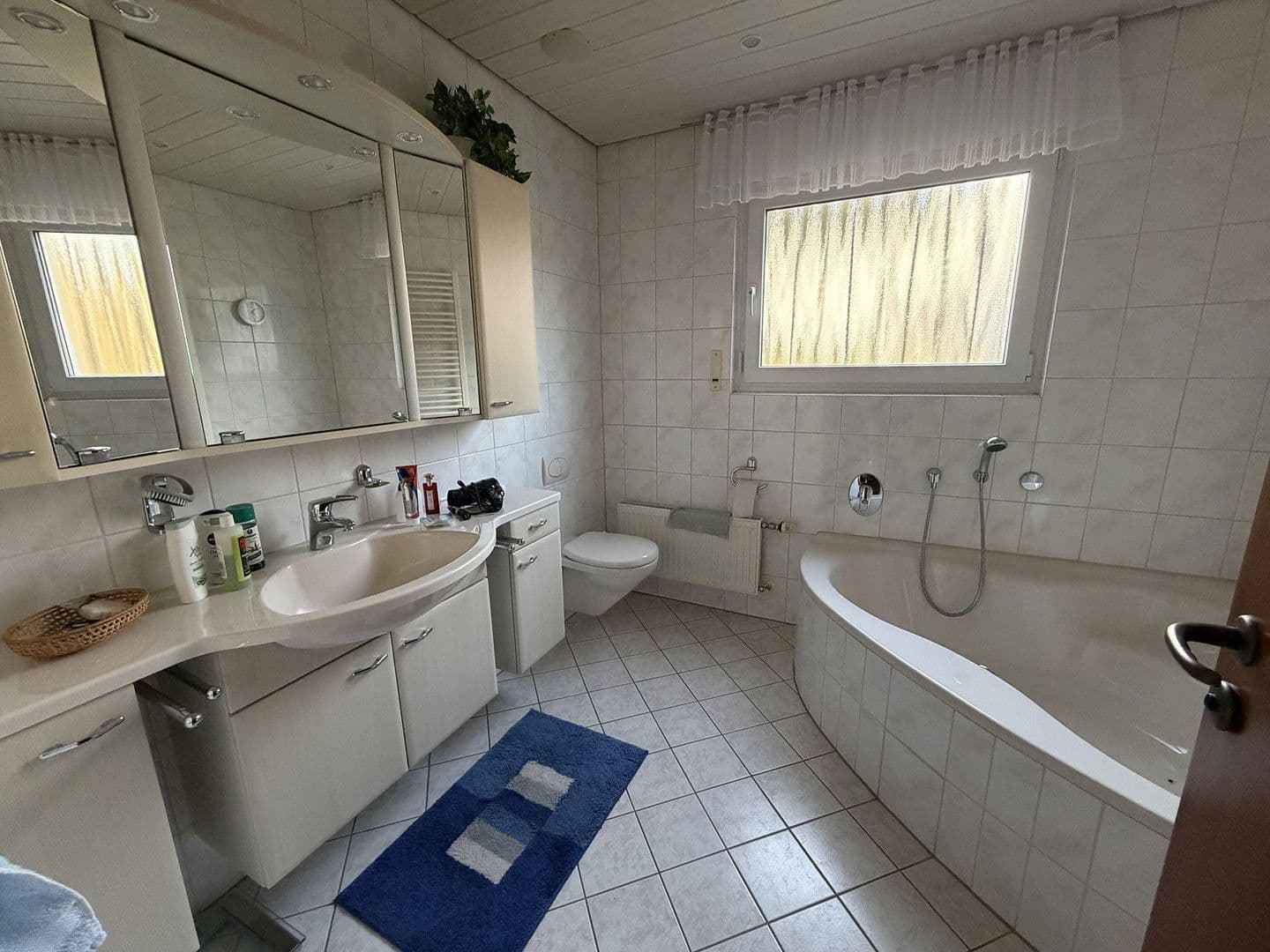 Prodej domu 170 m², pozemek 1.110 m², Weilrod, Hessen Prodej domu 170 m², pozemek 1.110 m², Weilrod, Hessen