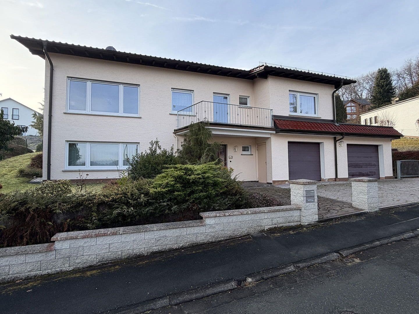 Prodej domu 170 m², pozemek 1.110 m², Weilrod, Hessen Prodej domu 170 m², pozemek 1.110 m², Weilrod, Hessen