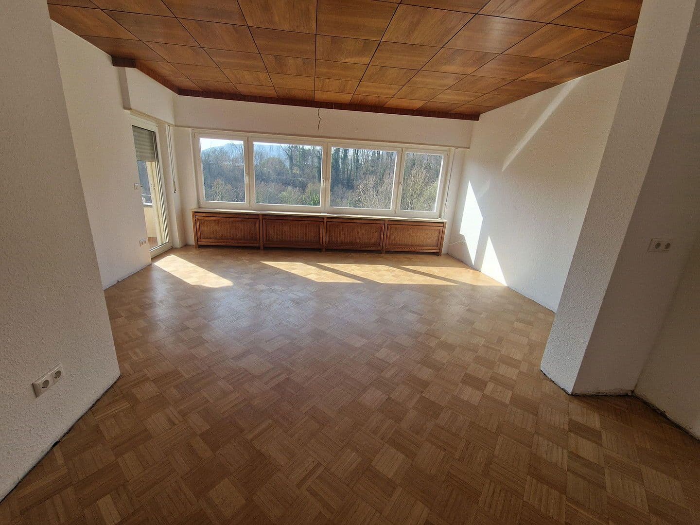 Pronájem bytu 3+1 73 m², Neckarsteinach, Hessen Pronájem bytu 3+1 73 m², Neckarsteinach, Hessen
