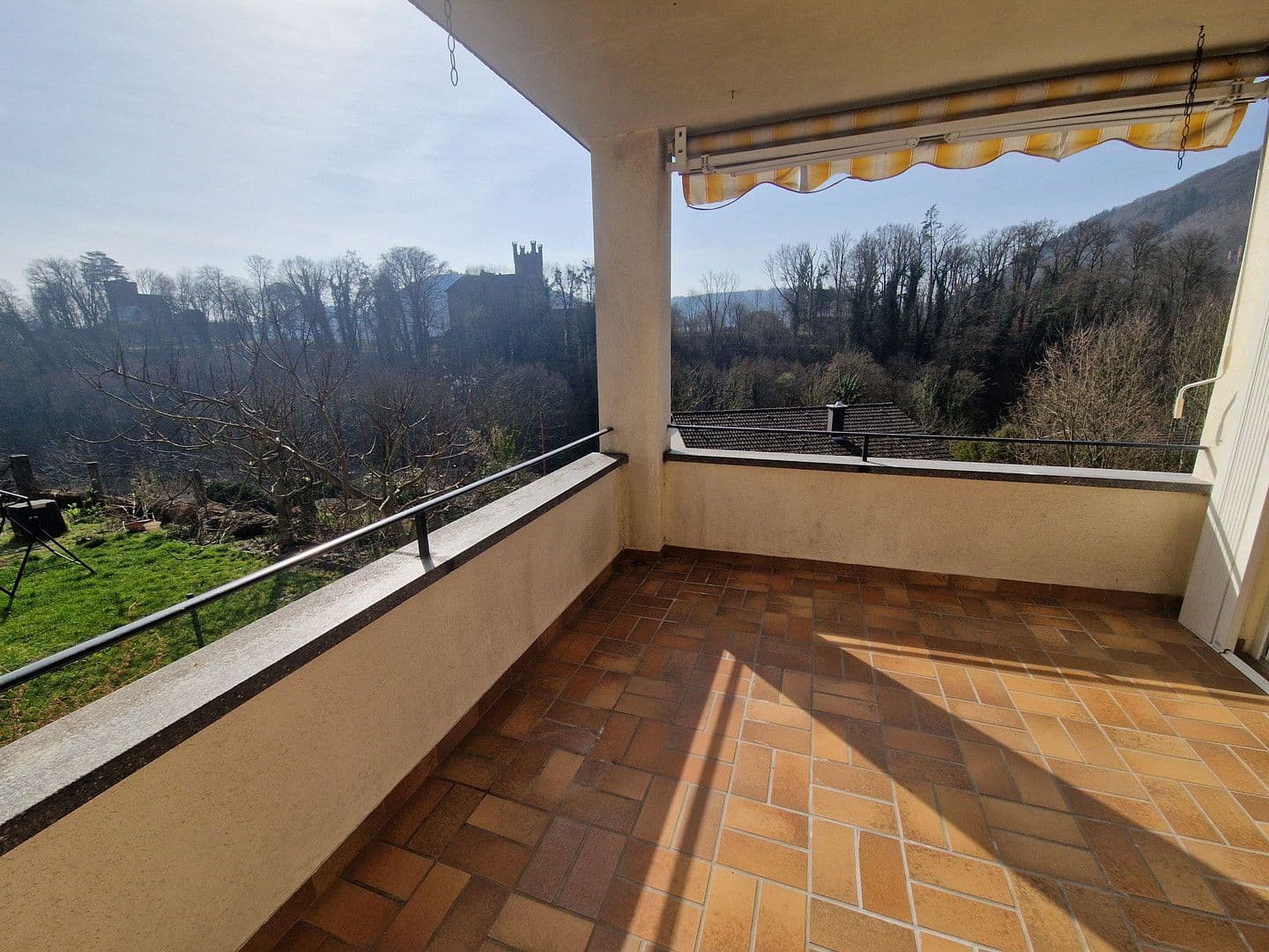 Pronájem bytu 3+1 73 m², Neckarsteinach, Hessen Pronájem bytu 3+1 73 m², Neckarsteinach, Hessen