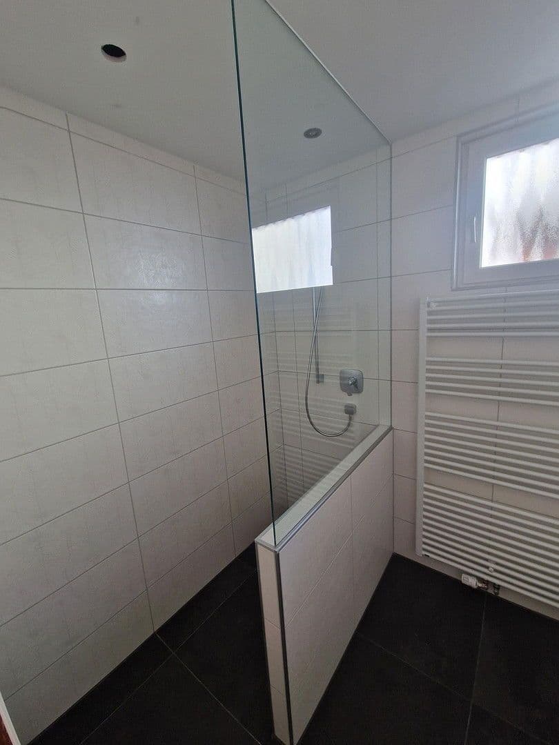 Pronájem bytu 3+1 73 m², Neckarsteinach, Hessen Pronájem bytu 3+1 73 m², Neckarsteinach, Hessen