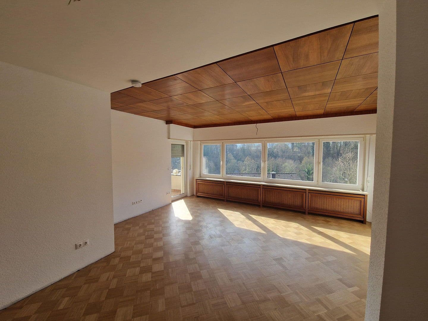 Pronájem bytu 3+1 73 m², Neckarsteinach, Hessen Pronájem bytu 3+1 73 m², Neckarsteinach, Hessen