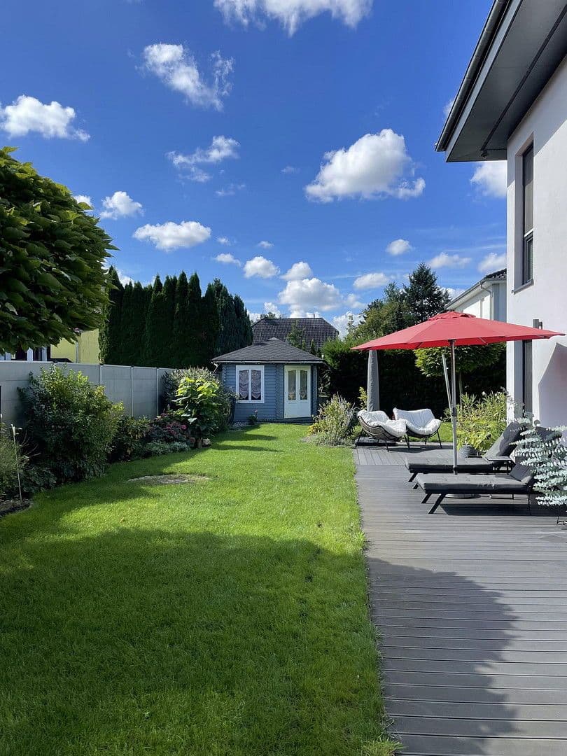 Prodej domu 198 m², pozemek 703 m², Berlin, Berlín Prodej domu 198 m², pozemek 703 m², Berlin, Berlín