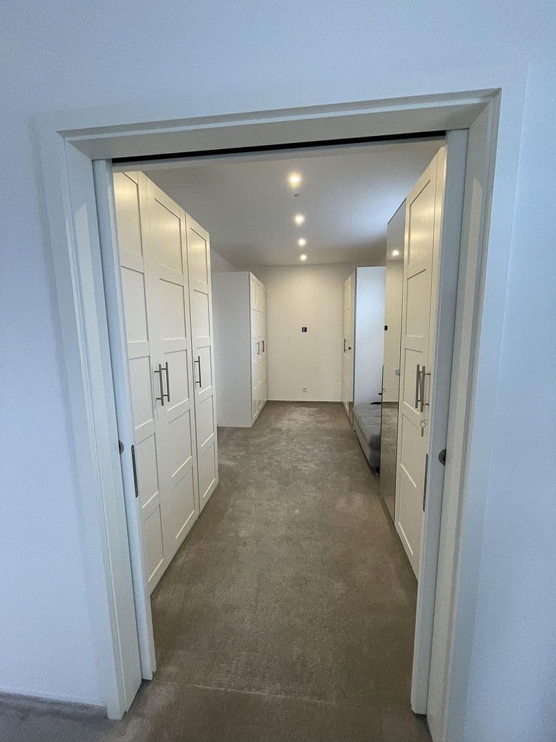 Prodej domu 198 m², pozemek 703 m², Berlin, Berlín Prodej domu 198 m², pozemek 703 m², Berlin, Berlín