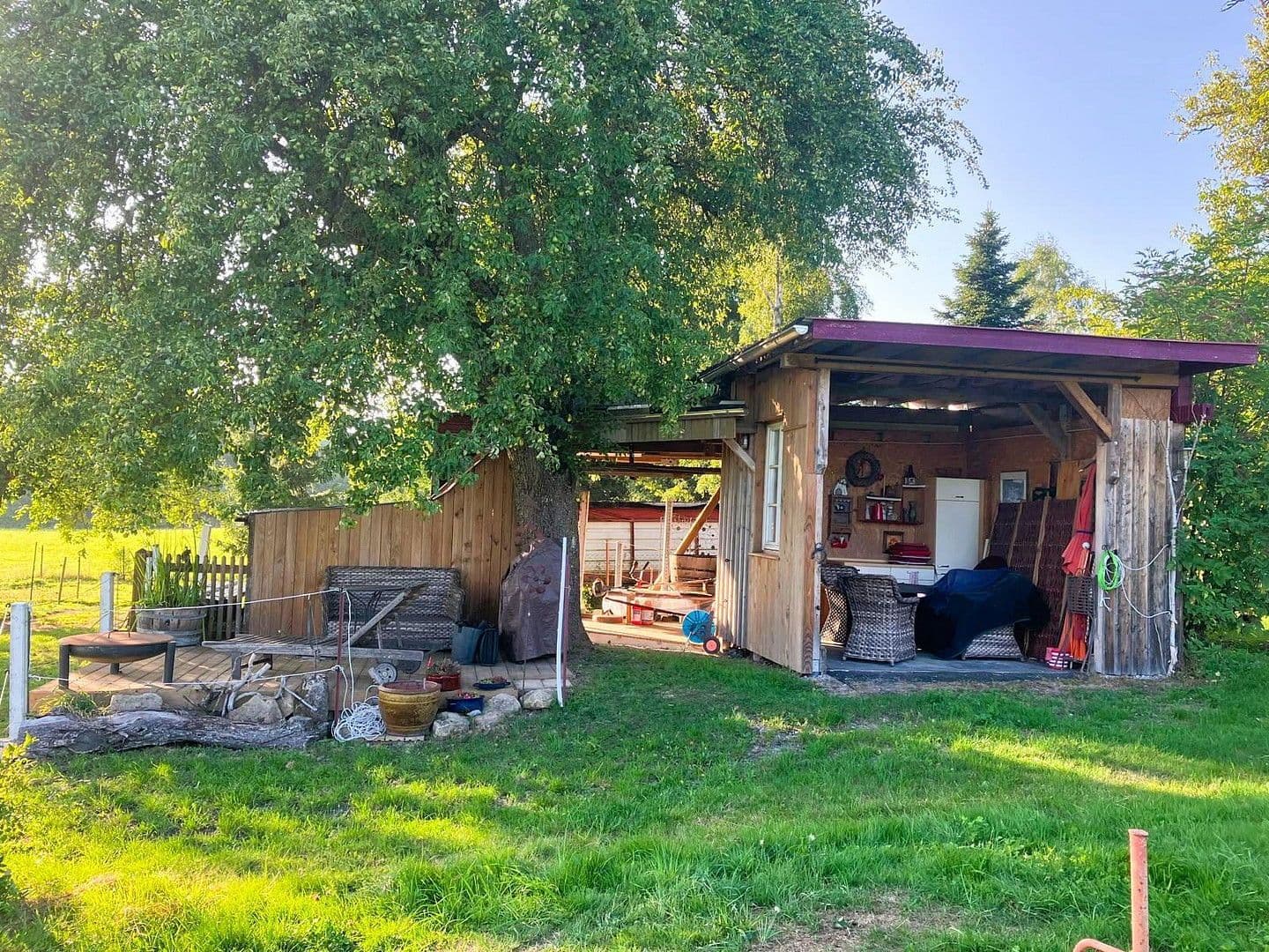 Prodej domu 129 m², pozemek 4.804 m², Wüstenrot, Bádensko-Württembersko Prodej domu 129 m², pozemek 4.804 m², Wüstenrot, Bádensko-Württembersko